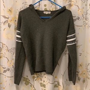 Green sweater/sweatshirt